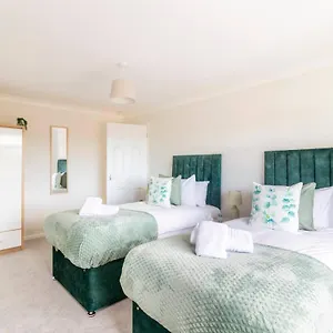  Apartment Wow! Seaview Sleeps 6-free Parking United Kingdom
